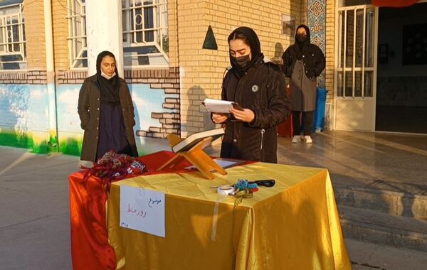 بزرگداشت روز خیاطی در هنرستان تلاش گندمان 