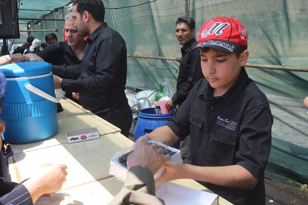 نوجوانان زنجانی؛ پرچمداران شور حسینی در مراسم جاماندگان اربعین
