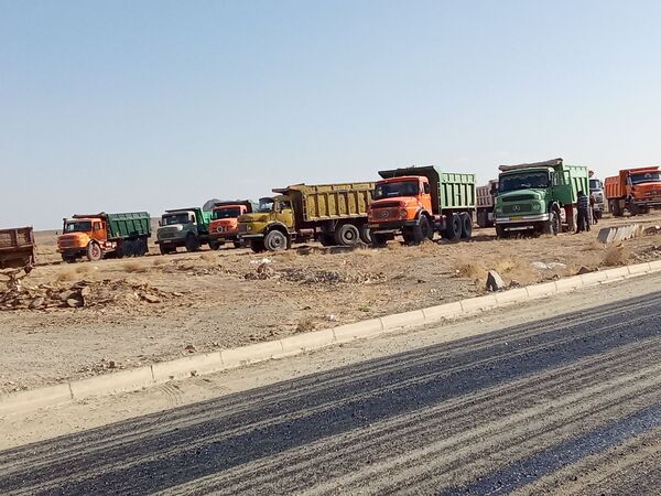 آغاز عملیات آسفالت ریزی در روستای درخت سنجد 