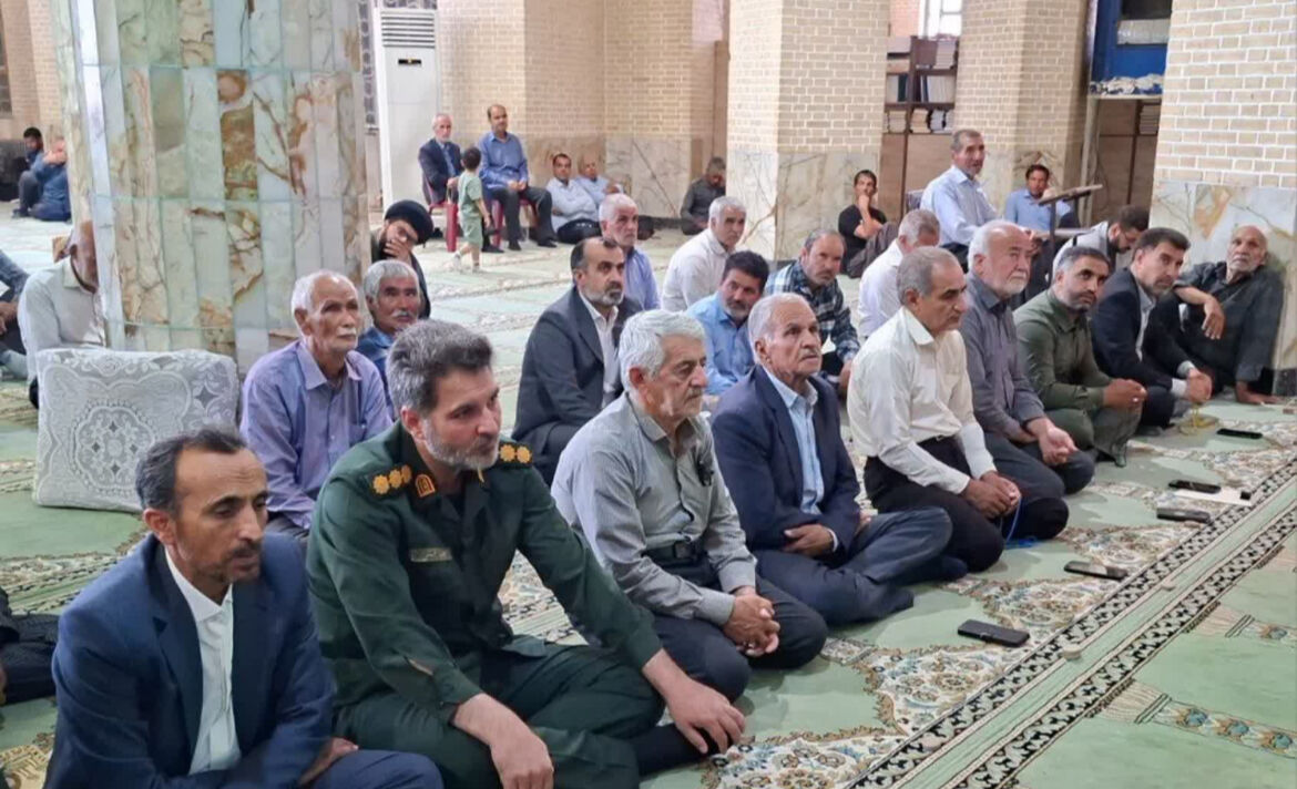آیین عبادی و سیاسی نماز جمعه در خاتم
