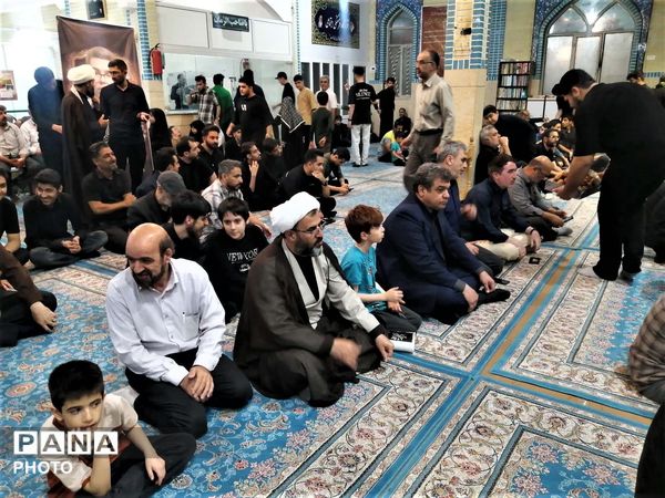 بزرگداشت چهلمین روز شهادت دانش‌آموز «سیدمحمد حسینی مقدم» در قم