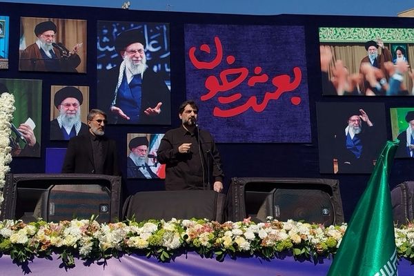 حضور اقشار مختلف مردم تهران در اربعین رهبر شهید انقلاب اسلامی 