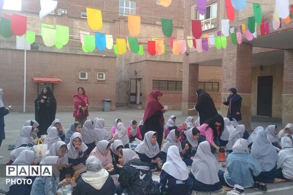 گرامیداشت روز جهانی تخم‌مرغ در مدرسه شهید حسین اسماعیلی عقدا