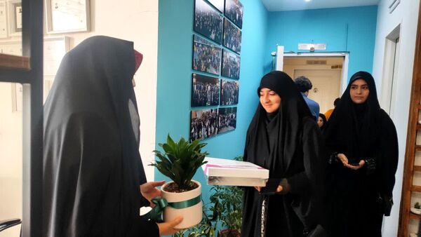 بازدید خبرنگاران و اعضای بسیج رسانه از دفتر «خبرفوری» در مشهد