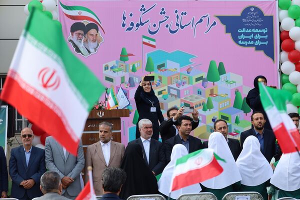 جشن شکوفه‌ها در آذربایجان غربی