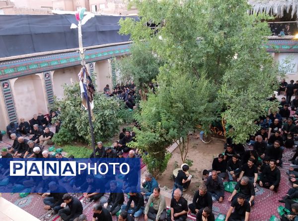 اقامه عزای سنتی در حسینیه گود بیرجند با قدمت ۱۰۰ ساله