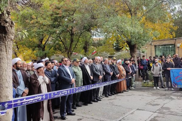 حضور پرشور دانش‌آموزان و مردم بیجار در راهپیمایی ۱۳ آبان