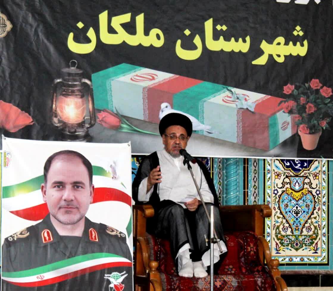 ادای احترام به حماسه‌سازان مقاومت؛ مراسم چهلم شهدای جنگ ۱۲ روزه در ملکان