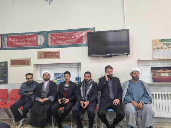 تشییع باشکوه شهید گمنام درسطح مدارس مه ولات