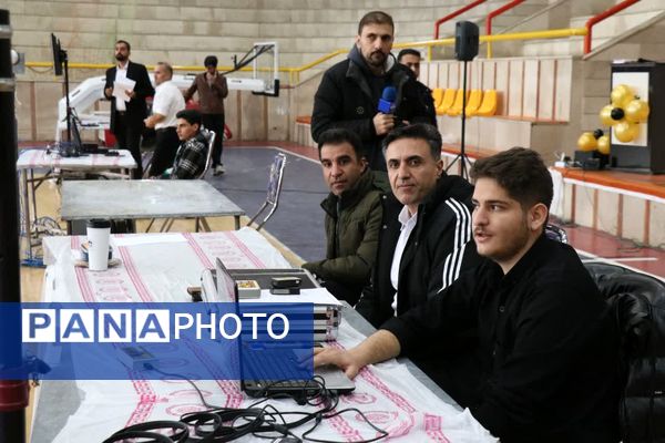 مسابقات تکواندو خردسالان پسران 