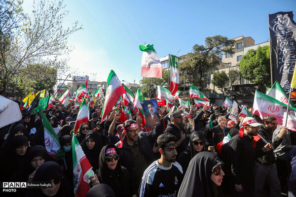  چهلمین روز شهادت رهبر شهید انقلاب اسلامی - تهران/2