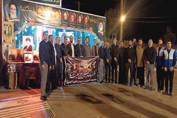 خدمت‌رسانی دانش‌آموزان و فرهنگیان ناحیه‌چهار اهواز به زوار اباعبدالله‌الحسین(ع)