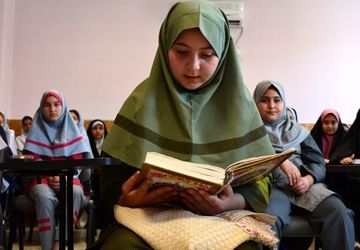 رقابتی از جنس آسمان، تلاوت، معرفت و نیایش در بهارستان‌دو