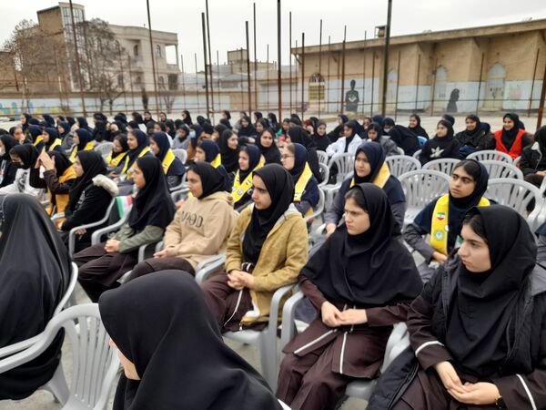 فرزانگان کوهدشت؛ روایت نخبگان از انقلاب در قاب «یاوران انقلاب »