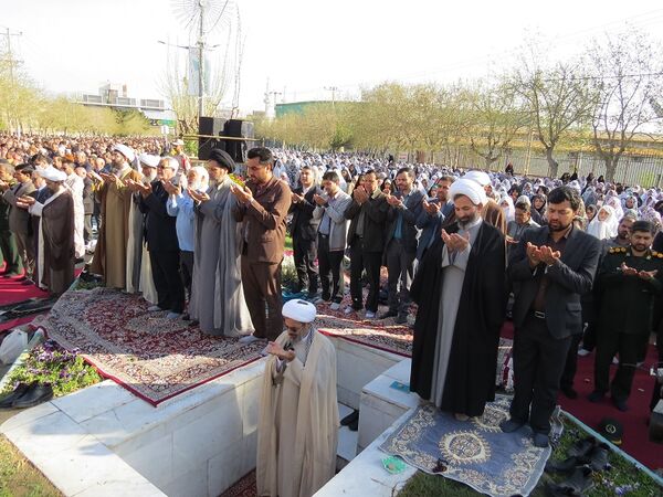 اقامه نماز عید فطر در شهرستان بجنورد 
