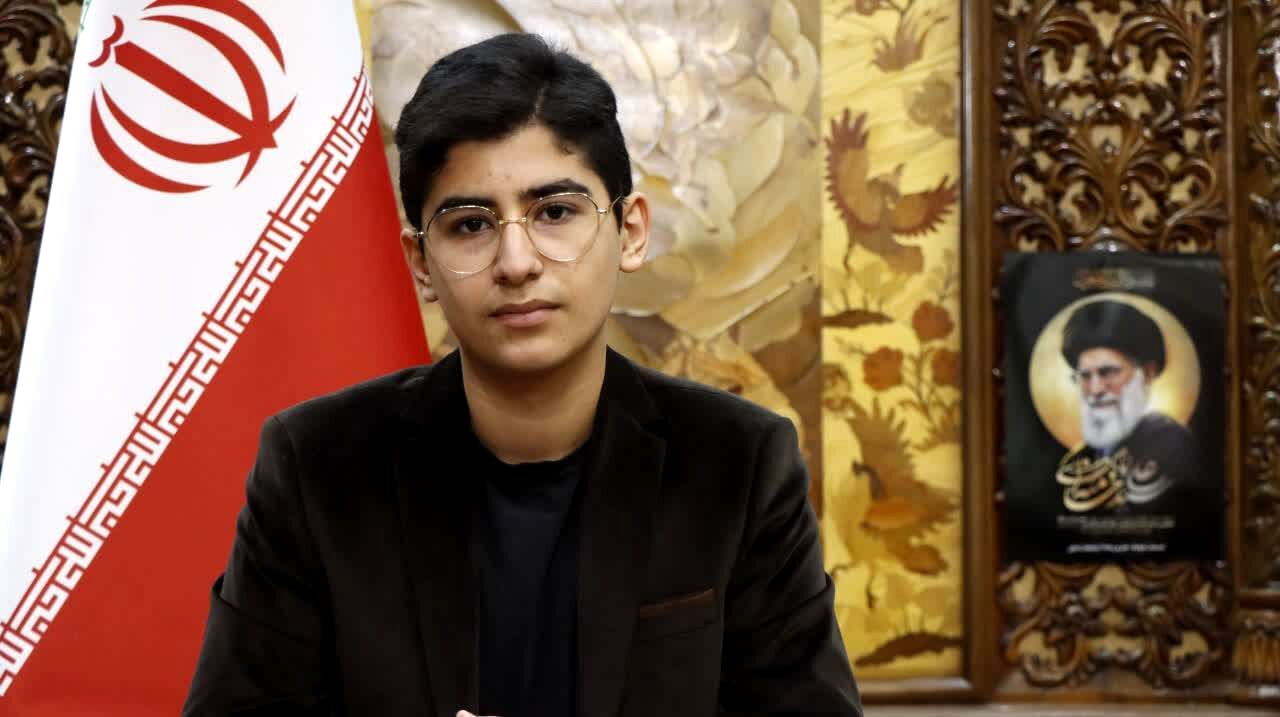 ما نسلی رشد کرده با امید، هنر و عشق به ایران هستیم