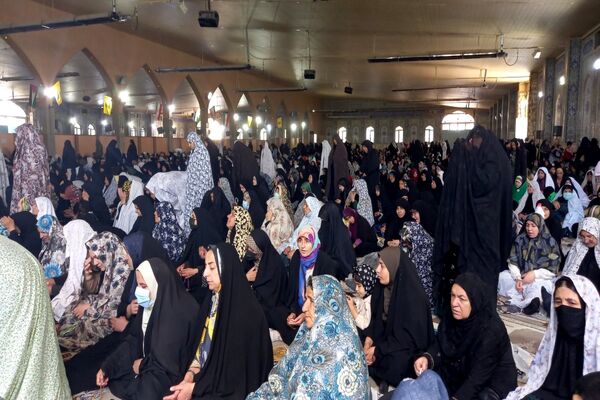 اقامه آخرین نماز جمعه ماه مبارک رمضان با حضور چشمگیر مردم یاسوج