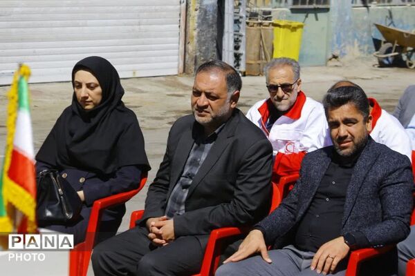 تجلیل از کارگران و زحمت کشان خدمات شهری و فضای سبز شهرداری فیروزکوه 