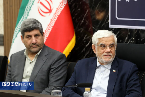 دیدار معاون اول رئیس‌جمهور با اعضای باشگاه و مدال‌آوران المپیادی