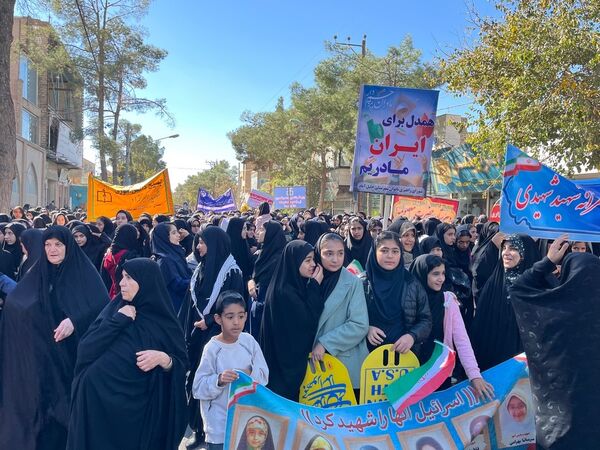 راهپیمایی سیزدهم آبان ماه در شهرستان خلیل آباد 