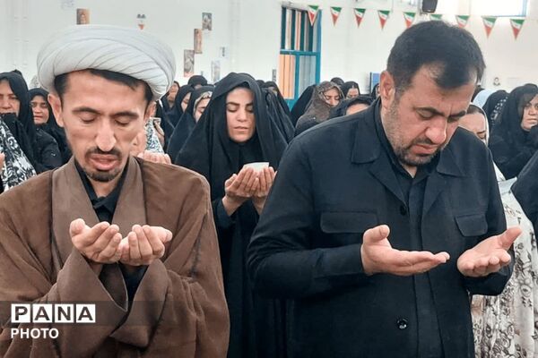 حضور پرشور مردم قلعه رئیسی در  نماز عید سعید فطر 