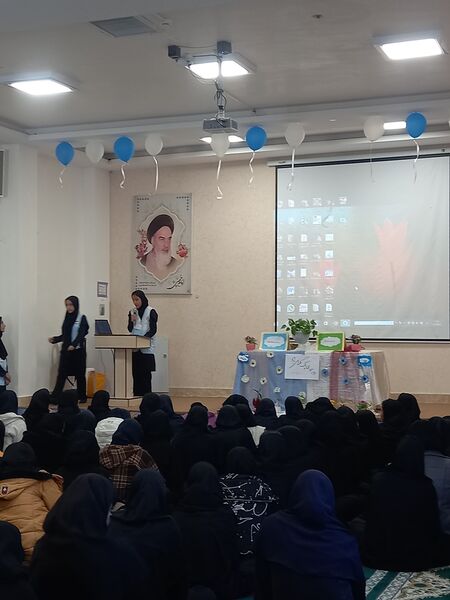 گرامیداشت هفته هوای پاک در دبیرستان دخترانه فرهنگ مرحوم فخرایی