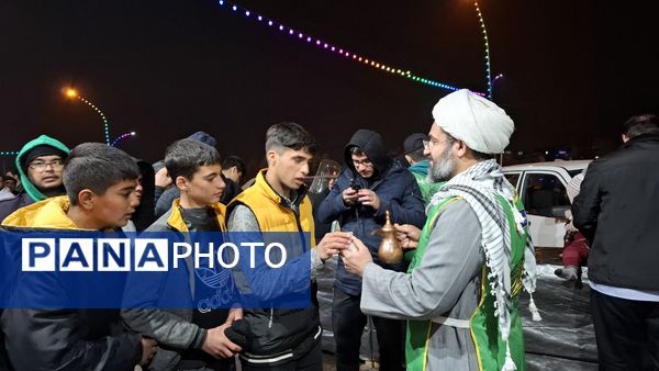 جلوه‌های پذیرایی موکب‌ها از زائران جشن‌های نیمه شعبان