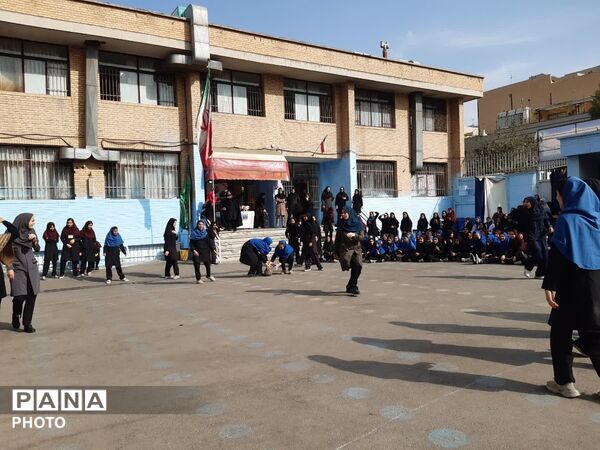 افتتاح المپیاد درون مدرسه ای دبیرستان نبوت  