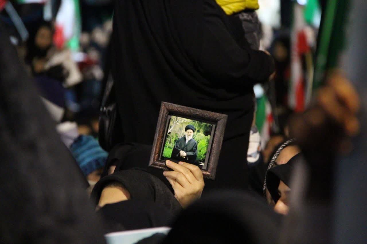 دلنوشته قهرمان شنا در پی شهادت مقام معظم رهبری