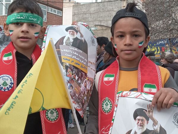 راهپیمایی 22 بهمن در شهرستان فاروج 