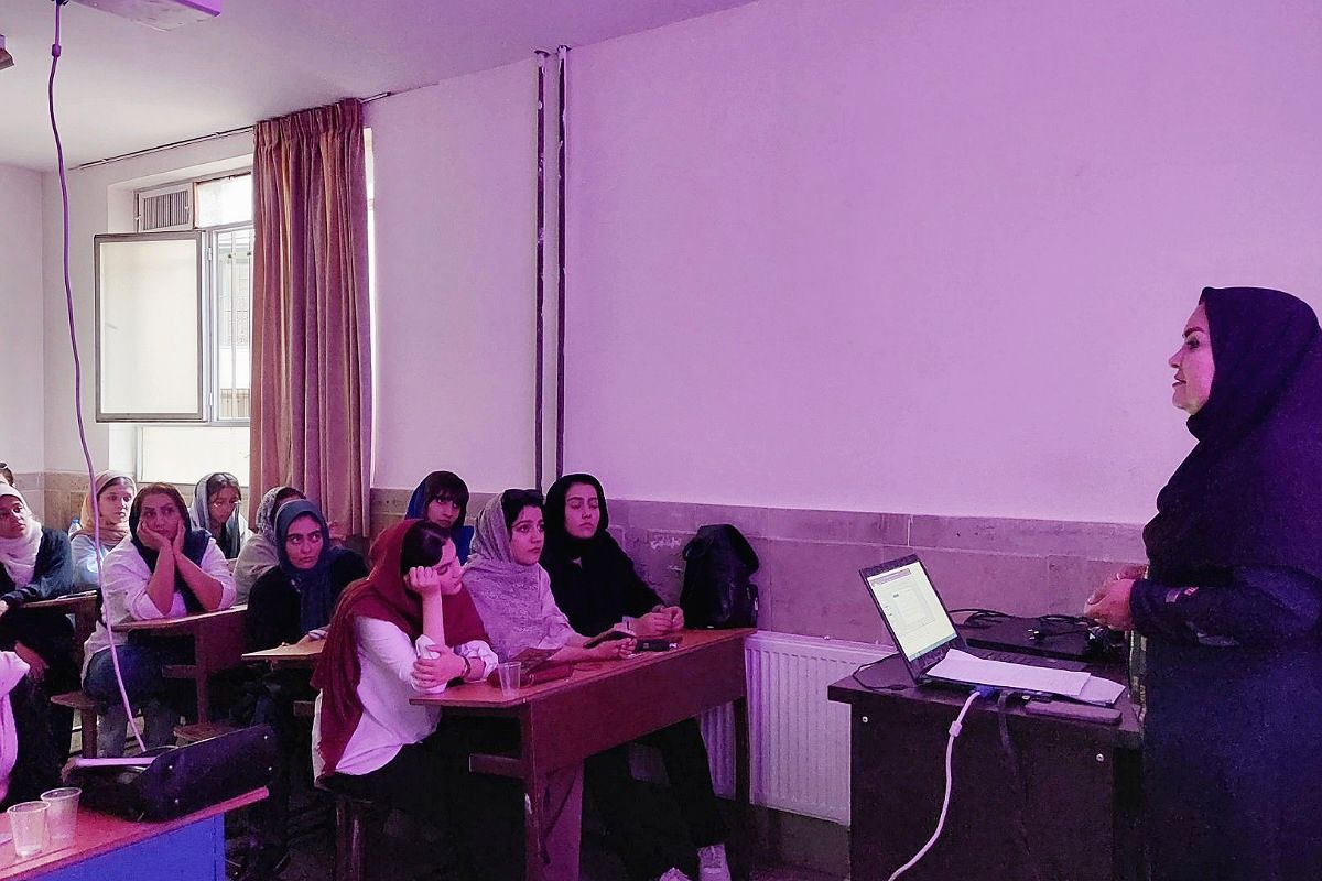 برگزاری همایش انتخاب رشته کنکور سراسری در مدرسه شهید راستی پردیس 