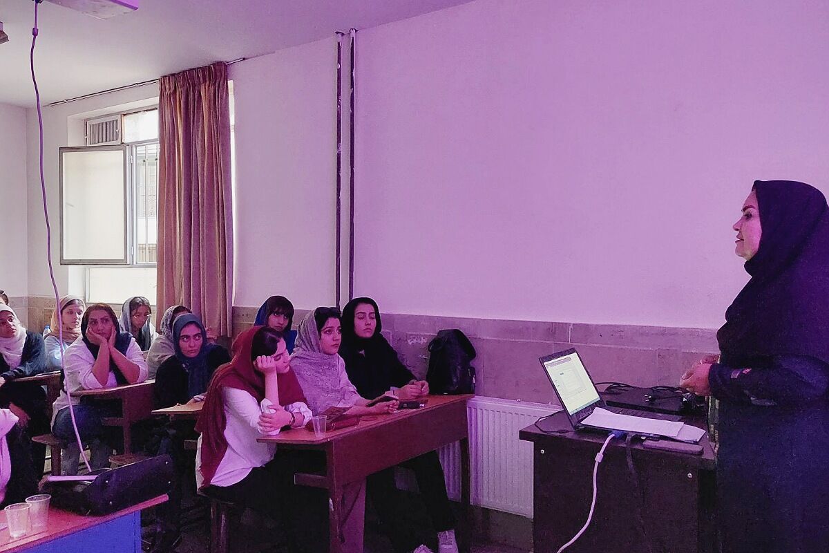 برگزاری همایش انتخاب رشته کنکور سراسری در مدرسه شهید راستی پردیس 