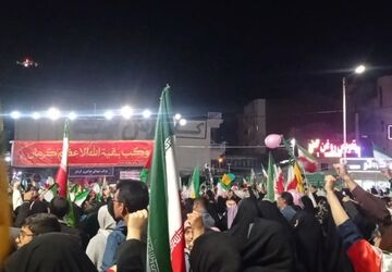 اجتماع دختران جان فدای ایران در کرمان