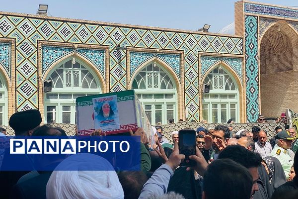 تشییع و وداع با پیکر مطهر زوج شهید سبزواری