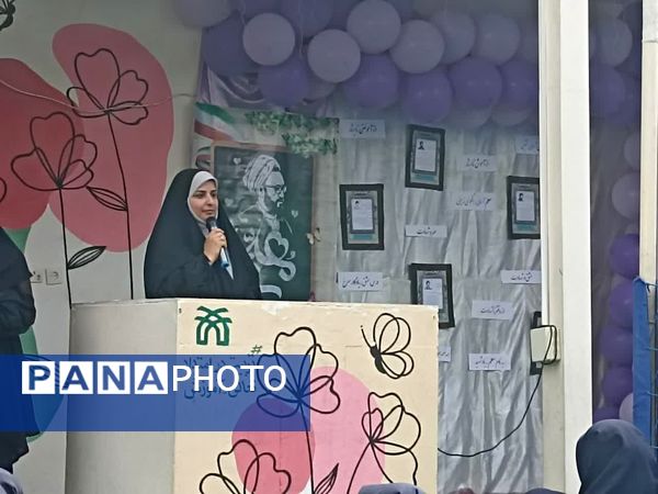 مراسم گرامیداشت مقام معلم دردبیرستان دخترانه امام حسین(ع) مشهد