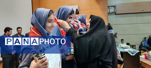 تجلیل از مقام آوران المپیاد رویش ناحیه یک