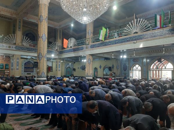 نماز عبادی سیاسی جمعه با حضور پرشور عموم مردم شهرستان ورامین