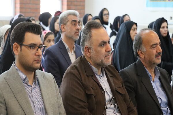 یک خشت هزار امید