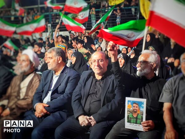 نهمین کنگره شهدا با گرامیداشت ۱۱۰۰ شهید فرهنگی و دانش‌آموزی منطقه ۱۶ تهران