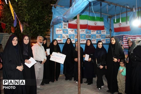 گردهمایی معلمان چهاردانگه در موکب فرهنگیان تجمعات شبانه