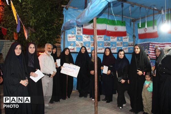 گردهمایی معلمان چهاردانگه در موکب فرهنگیان تجمعات شبانه