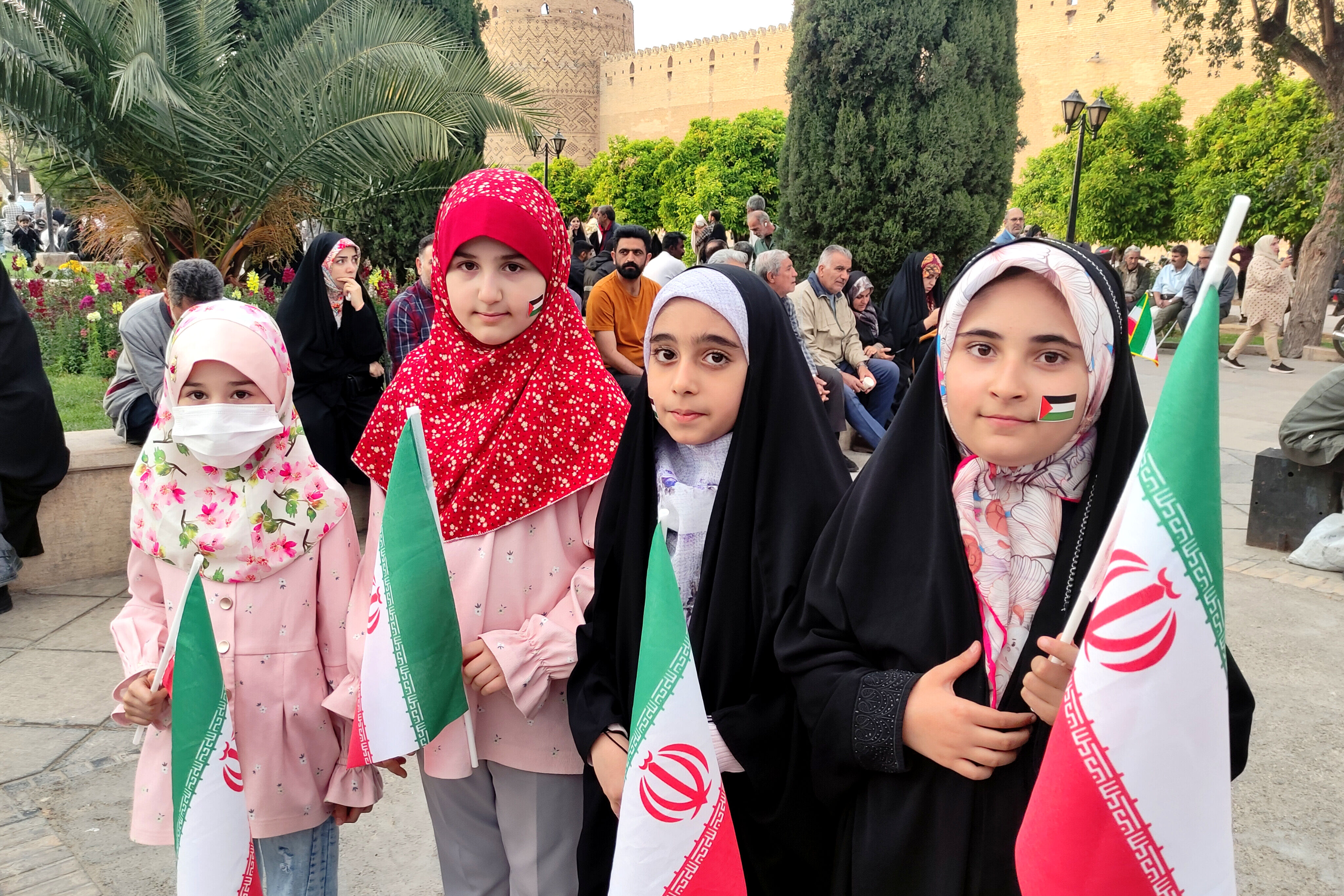 اسرائیل! فریاد کودکان ایران را بشنو