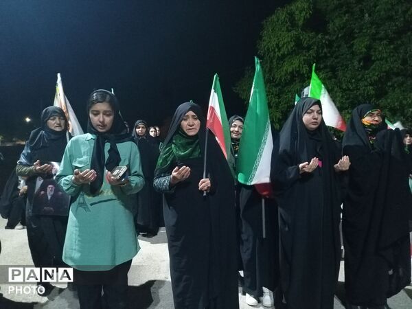 شکوه بصیرت  مردم ولایت مدار شهر بار برای دفاع از وطن 