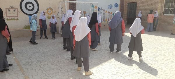 فعالیت جهادی دانشجومعلمان قم در روستای مومن آباد