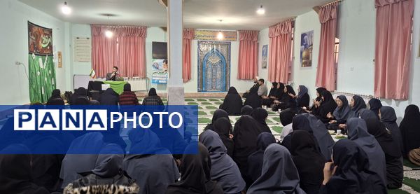 گرامیداشت ایام فاطمیه در مدرسه فضیلت 