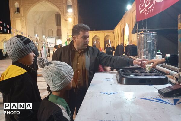 موکب چایخانه در حسینیه امام خمینی(ره) نیشابور