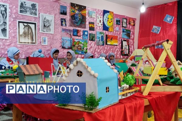 افتتاحیه جشنواره فرهنگی هنری ماها در دبستان قدر بهارستان۲