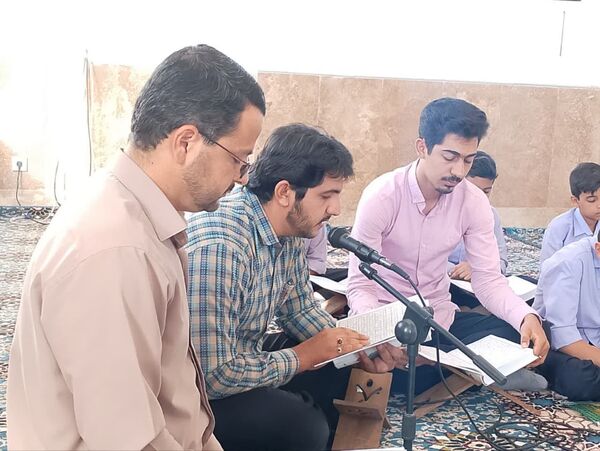 محفل انس با قرآن آموزشگاه شهید سیدمحمدکاظم حسینی‌پور