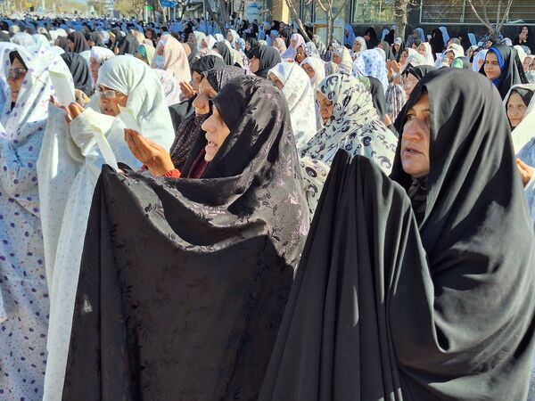 شکوه بندگی در قاب پانا 
