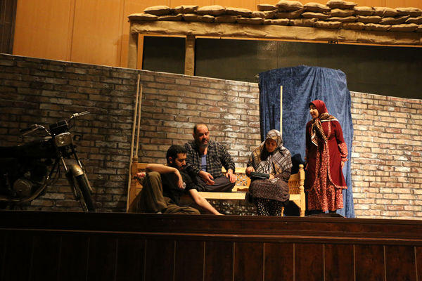 روایت «ماه گرفتگی» در قم